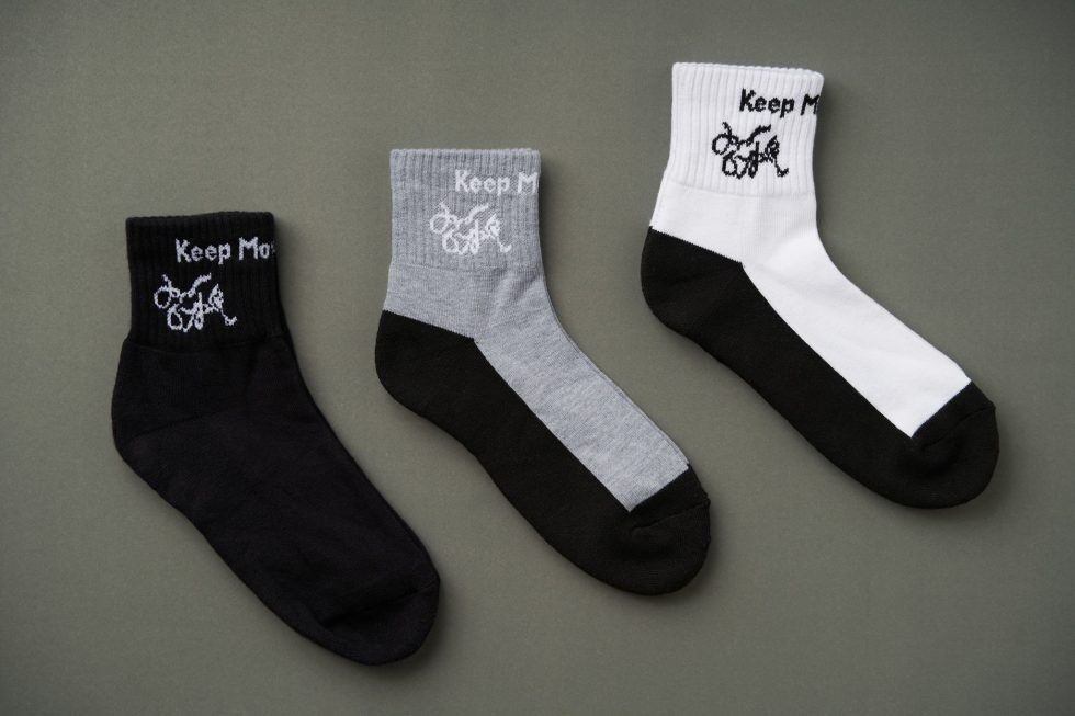 "Keep Moving" Black Shorty Socks